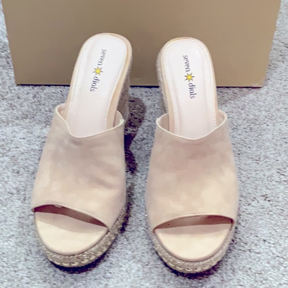 Seven Dials Shoes - Seven dials wedge heel